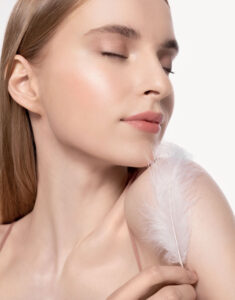 Nuova linea Sensaging, modella che esprime sensazione di comfort