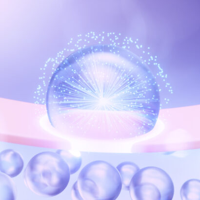 Illustrazione 3D che rappresenta una goccia di siero che penetra nella pelle per raggiungere i target cutanei